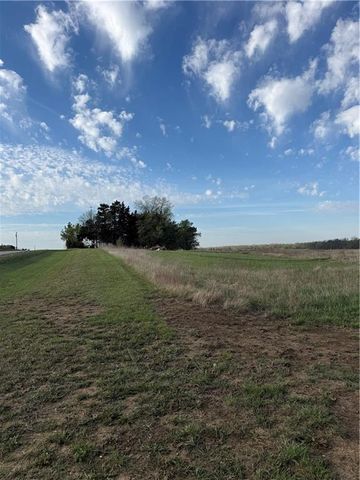 1270 Shetland Road, Burlington, KS 66839