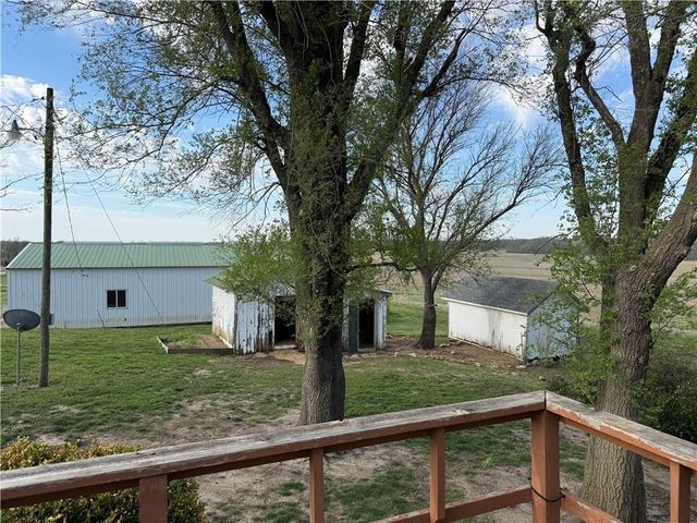 1270 Shetland Road, Burlington, KS 66839