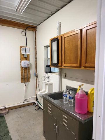1270 Shetland Road, Burlington, KS 66839