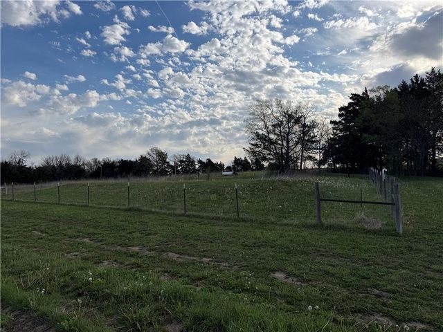 1270 Shetland Road, Burlington, KS 66839