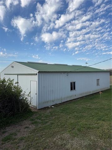 1270 Shetland Road, Burlington, KS 66839