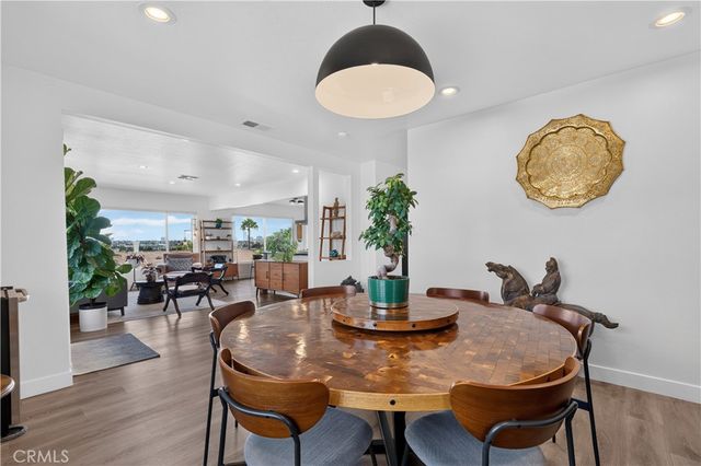 2043 Raymond, Signal Hill, CA 90755