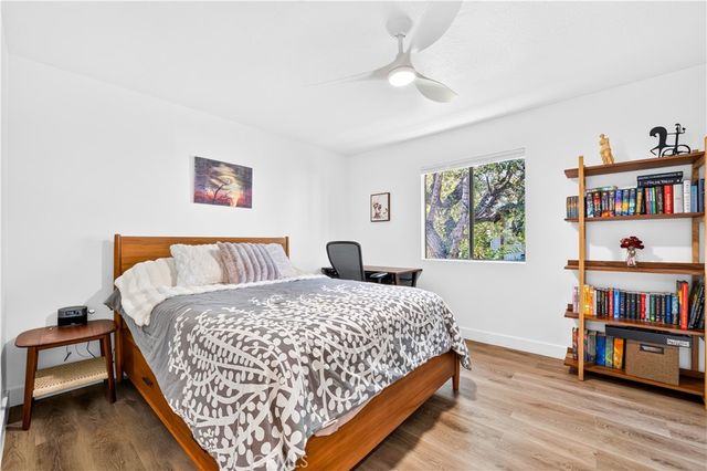 2043 Raymond, Signal Hill, CA 90755