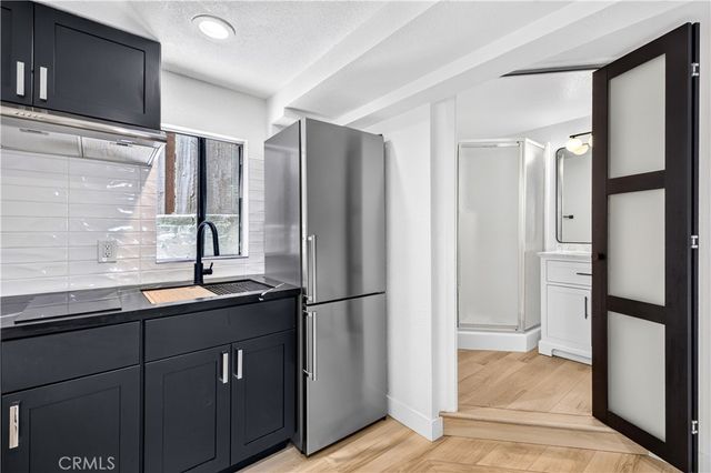 2043 Raymond, Signal Hill, CA 90755