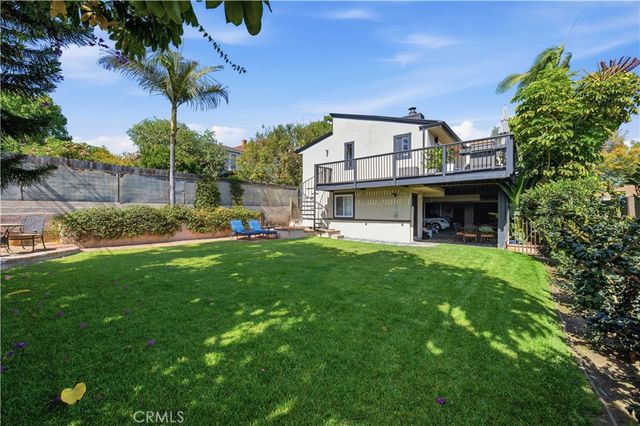 2043 Raymond, Signal Hill, CA 90755