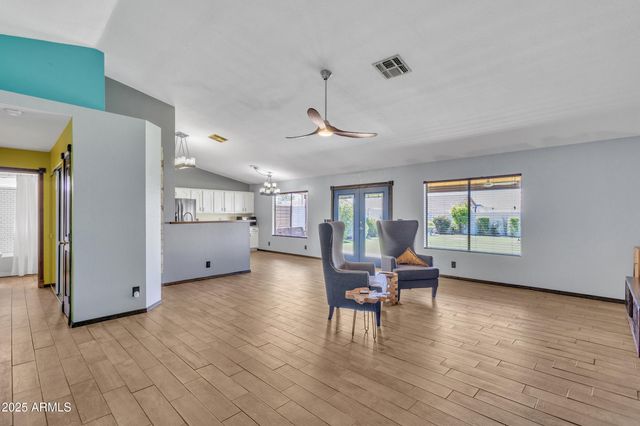 8049 E DES MOINES Street, Mesa, AZ 85207