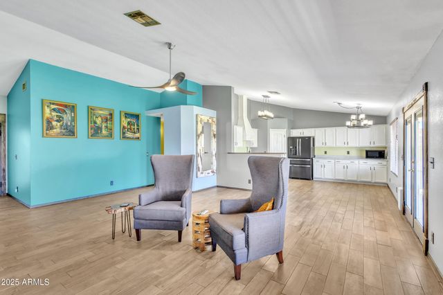 8049 E DES MOINES Street, Mesa, AZ 85207