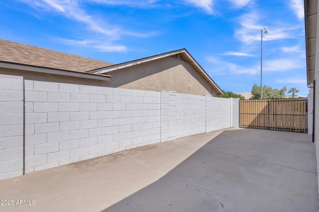 8049 E DES MOINES Street, Mesa, AZ 85207