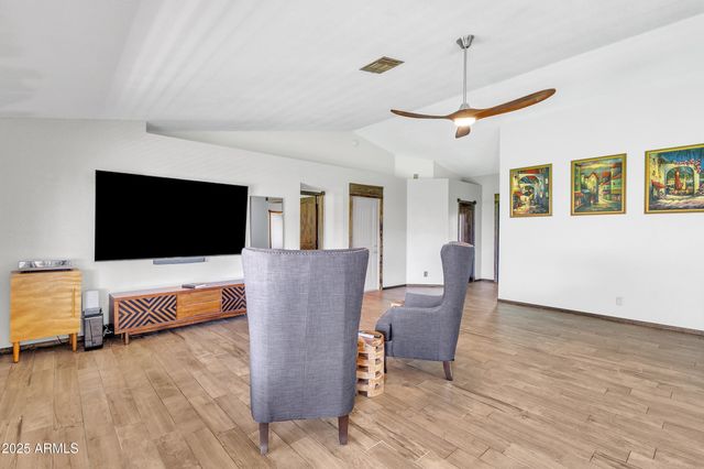 8049 E DES MOINES Street, Mesa, AZ 85207