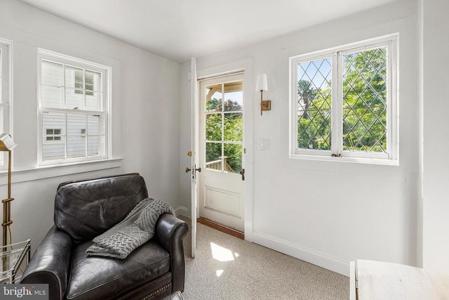 7 SERGEANT ST, Princeton, NJ 08540