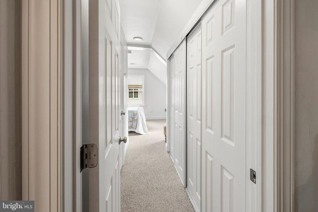 7 SERGEANT ST, Princeton, NJ 08540