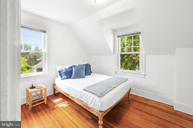 7 SERGEANT ST, Princeton, NJ 08540