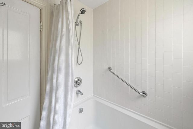 7 SERGEANT ST, Princeton, NJ 08540