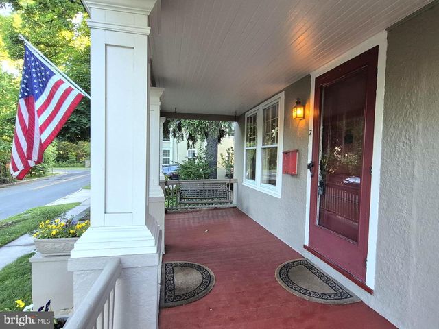 7 SERGEANT ST, Princeton, NJ 08540