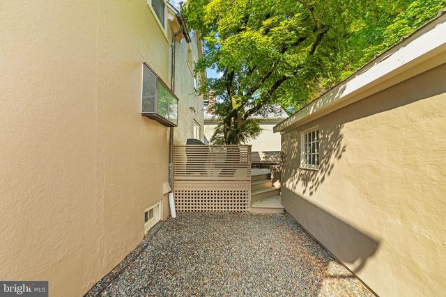 7 SERGEANT ST, Princeton, NJ 08540
