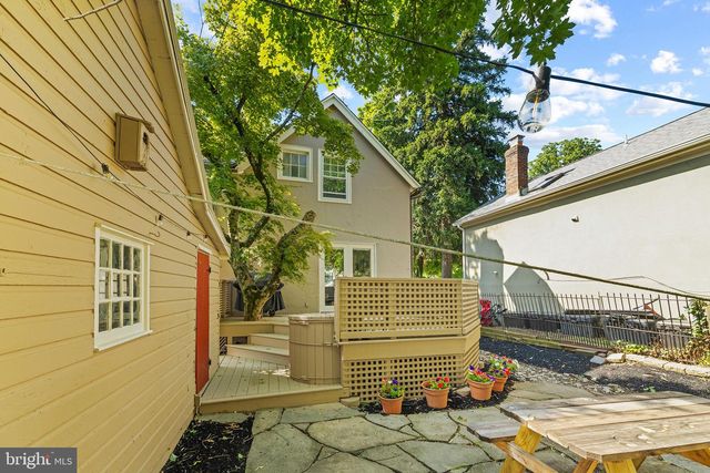 7 SERGEANT ST, Princeton, NJ 08540