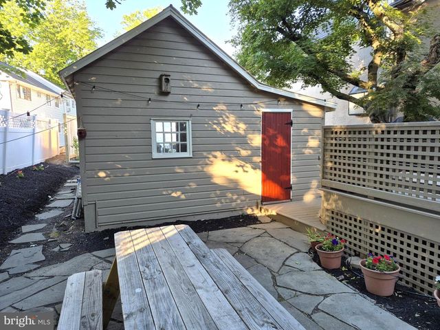 7 SERGEANT ST, Princeton, NJ 08540