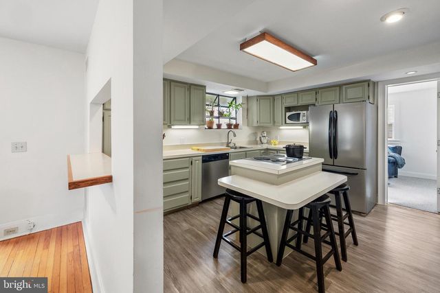 7 SERGEANT ST, Princeton, NJ 08540