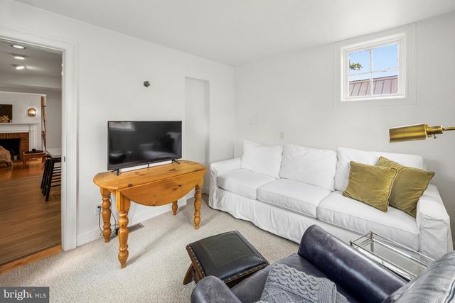 7 SERGEANT ST, Princeton, NJ 08540