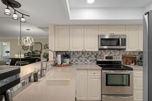 4550 BAY BOULEVARD 1211, Port Richey, FL 34668