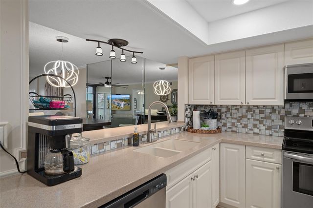 4550 BAY BOULEVARD 1211, Port Richey, FL 34668