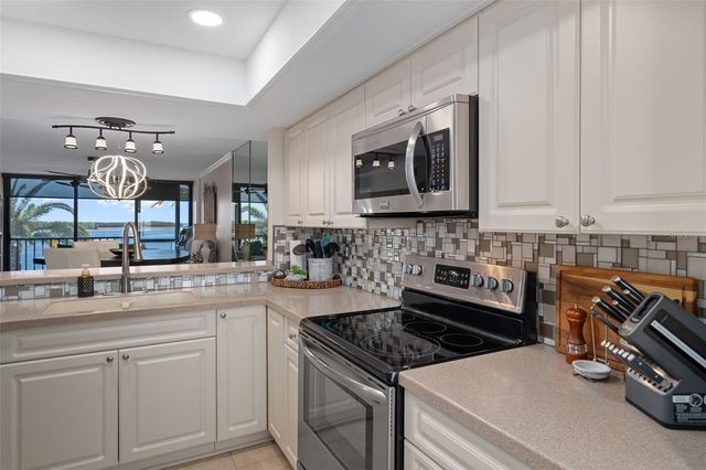 4550 BAY BOULEVARD 1211, Port Richey, FL 34668