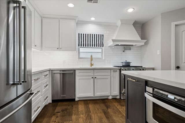 722 W Forest Drive, Houston, TX 77079