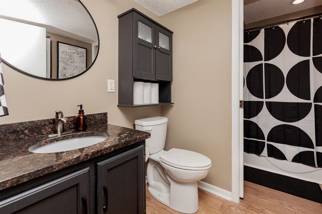 2343 Glenwood Drive 50, Des Moines, IA 50321