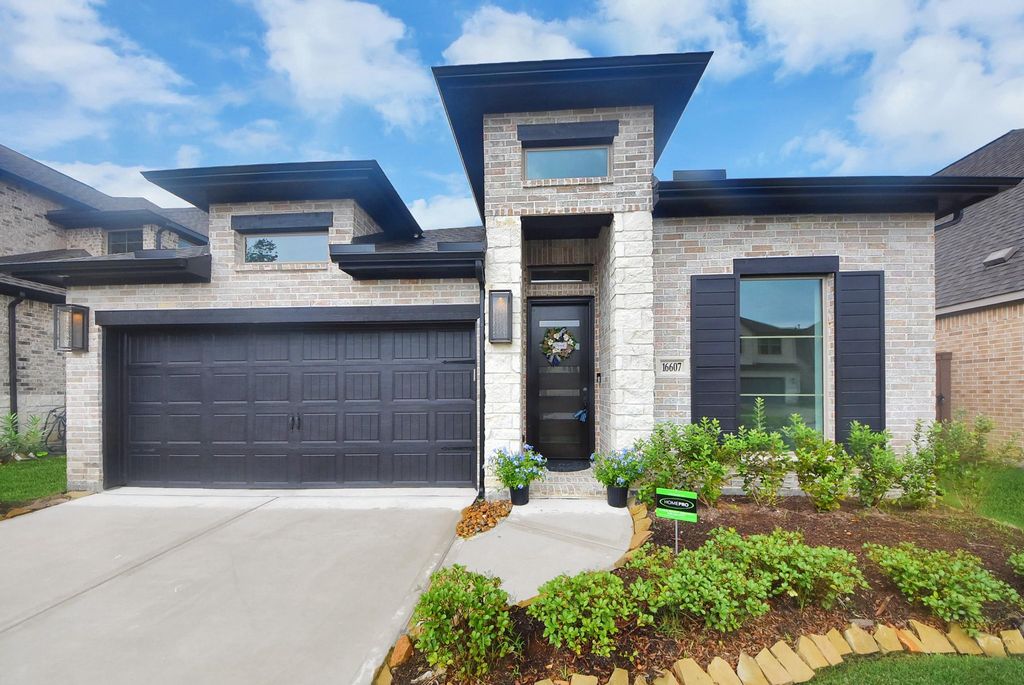 16607 Yaklin Meadow, Humble, TX 77346