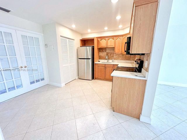 2175 NE 56th Street 110, Fort Lauderdale, FL 33308