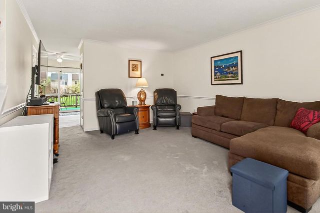 6523 OLD CARRIAGE LN, Alexandria, VA 22315