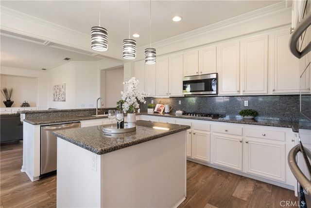 41860 Dahlias Way, Murrieta, CA 92562