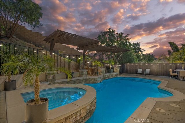 41860 Dahlias Way, Murrieta, CA 92562