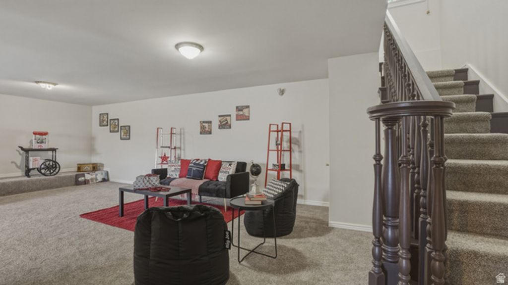 Image 24 of property listing at 2025 E DIMPLE DELL RD, Sandy, UT 84092