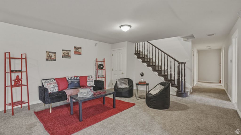 Image 25 of property listing at 2025 E DIMPLE DELL RD, Sandy, UT 84092