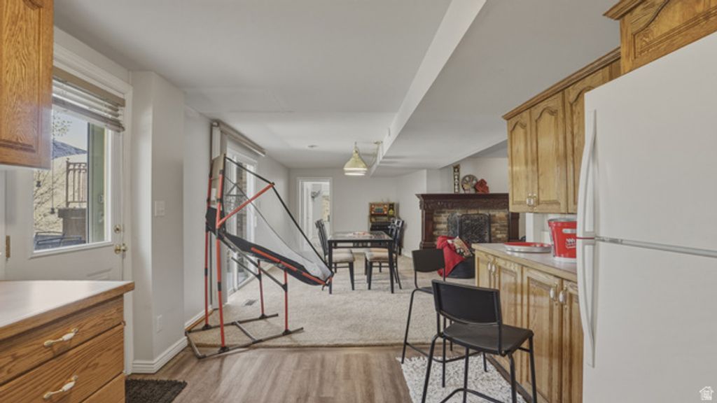 Image 30 of property listing at 2025 E DIMPLE DELL RD, Sandy, UT 84092