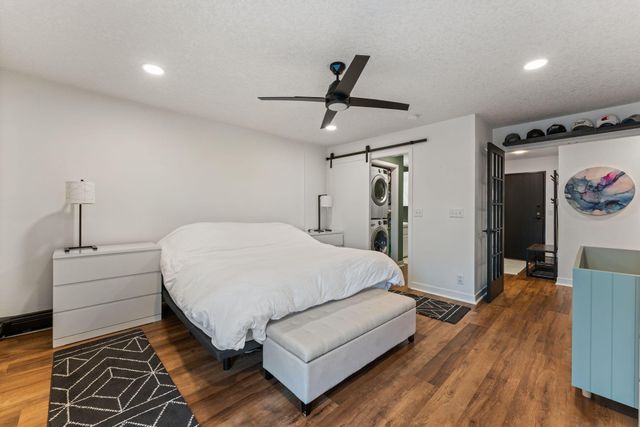 5607 Green Circle Drive 209, Hopkins, MN 55343