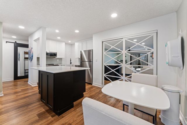 5607 Green Circle Drive 209, Hopkins, MN 55343