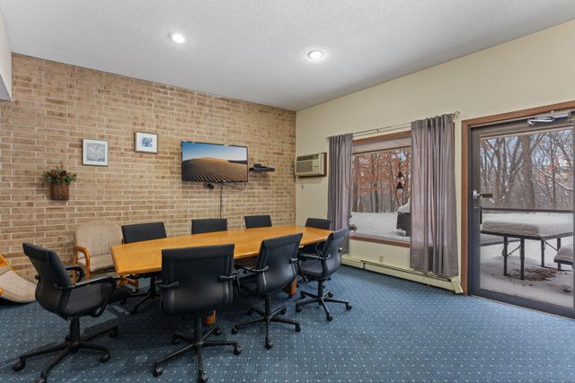 5607 Green Circle Drive 209, Hopkins, MN 55343