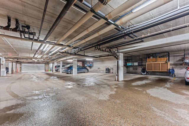 5607 Green Circle Drive 209, Hopkins, MN 55343