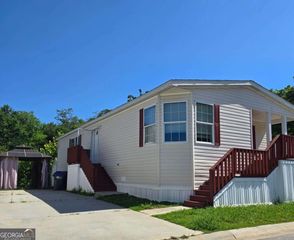 51 E CARDINAL Lane E, Lawrenceville, GA 30044