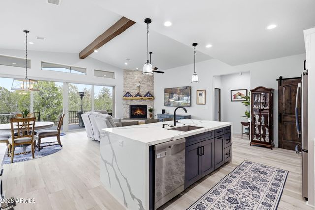 3401 N Eagles Creek Drive, Show Low, AZ 85901