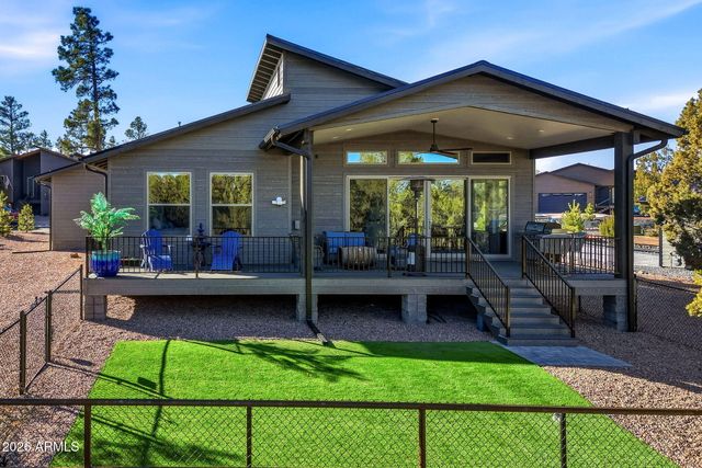 3401 N Eagles Creek Drive, Show Low, AZ 85901