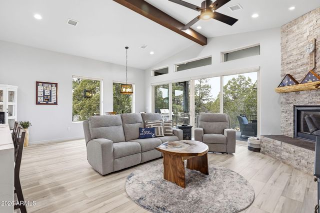 3401 N Eagles Creek Drive, Show Low, AZ 85901