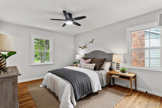 8562 Colonial Lane, Ladue, MO 63124