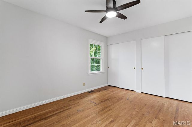 8562 Colonial Lane, Ladue, MO 63124