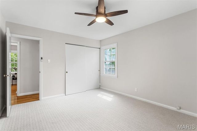 8562 Colonial Lane, Ladue, MO 63124