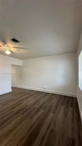 4011 NE 8th Ave B, Deerfield Beach, FL 33064