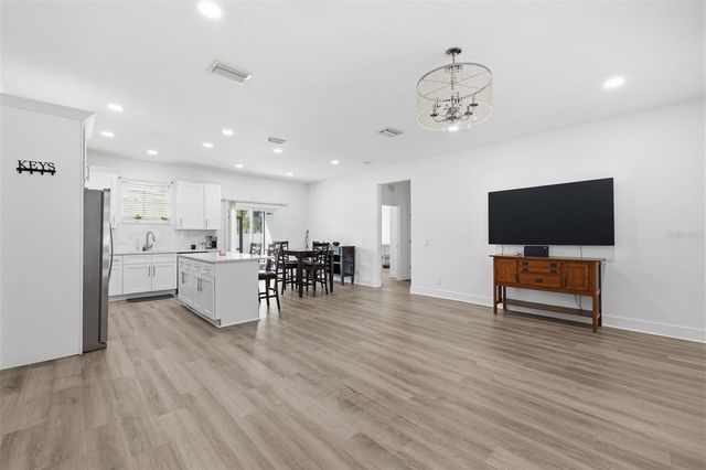 4401 COBIA DRIVE SE, St Petersburg, FL 33705