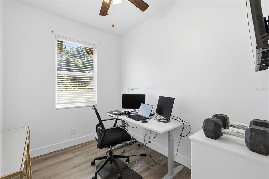 Image 16 of property listing at 4401 COBIA DRIVE SE, St Petersburg, FL 33705